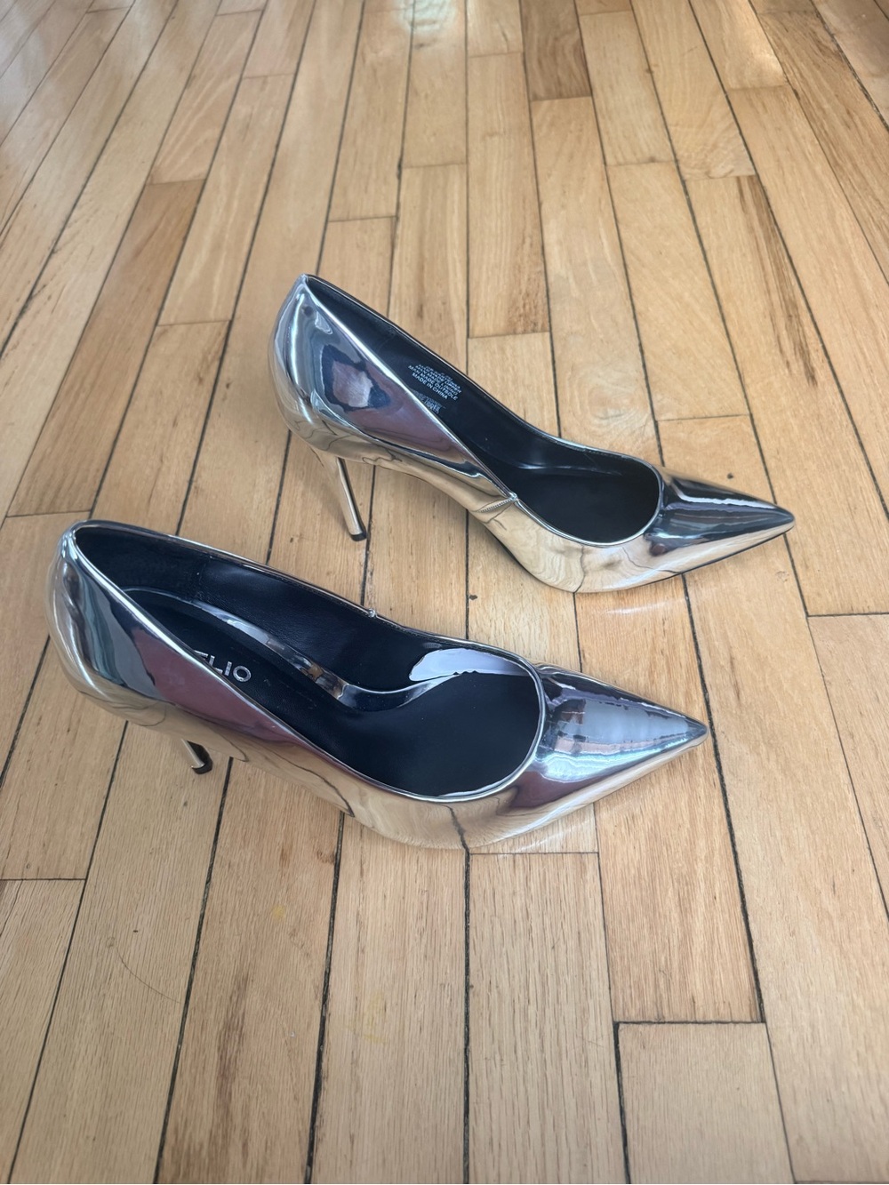 D'Amelio DB-Karyenaa silver specchio pointy toe stiletto pumps. Sz 9.5 - Picture 2 of 6